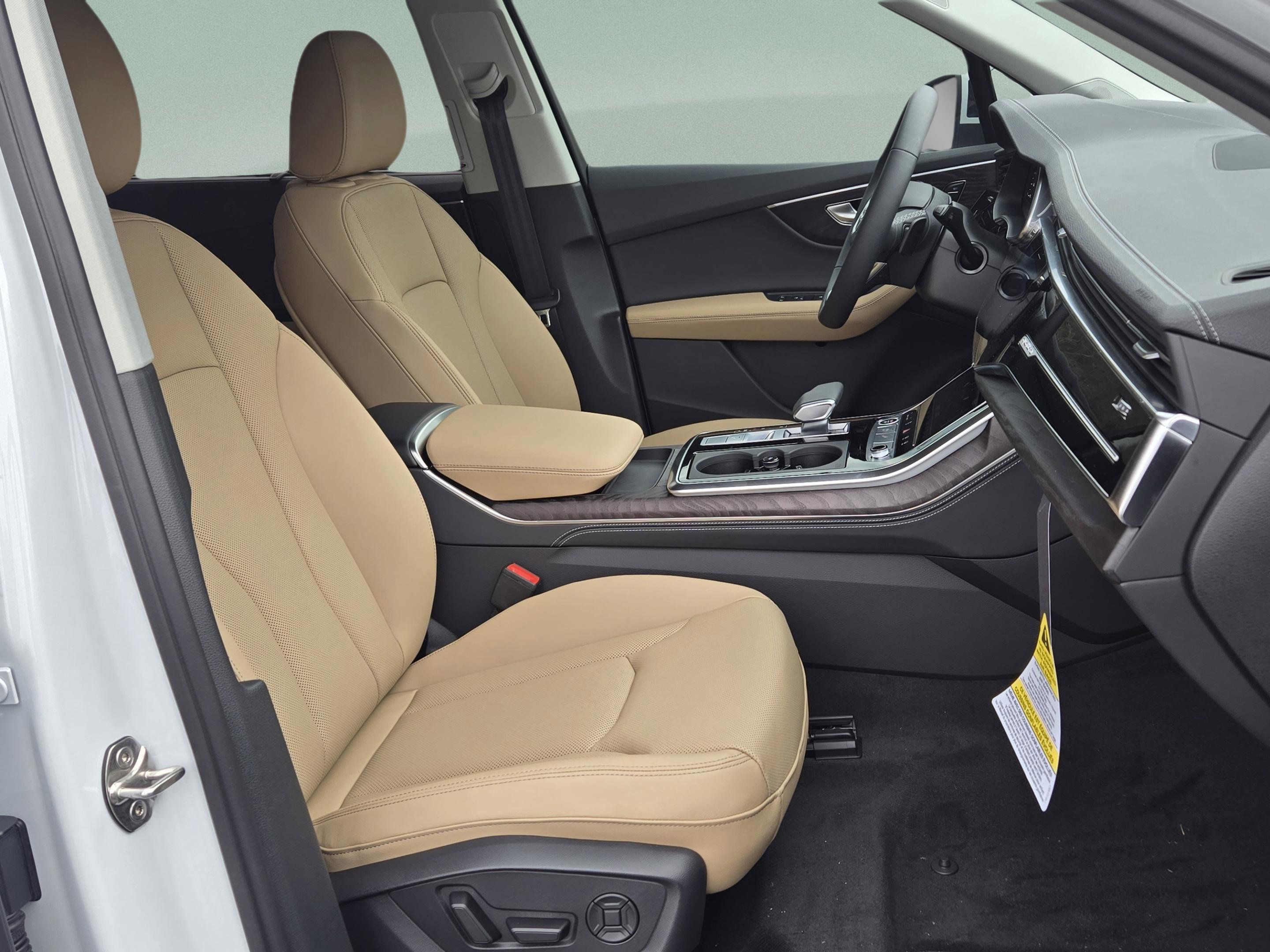 New 2026 Audi Q7 3.0T Premium Plus w/ Premium Plus Package AWD/4WD image 13