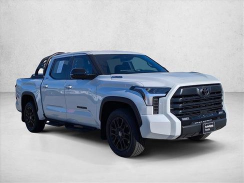 Used 2025 Toyota Tundra Limited image 3