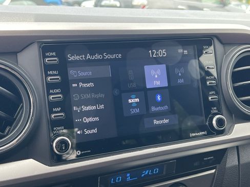Used 2021 Toyota Tacoma SR5 RWD image 19