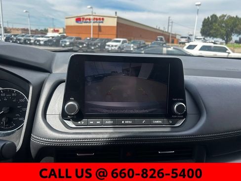 Used 2024 Nissan Rogue SV AWD/4WD image 18