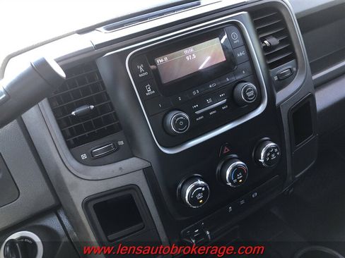 Used 2013 RAM 3500 Tradesman w/ Chrome Appearance Group AWD/4WD image 17