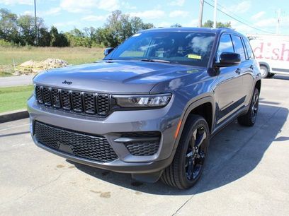 New 2025 Jeep Grand Cherokee Laredo