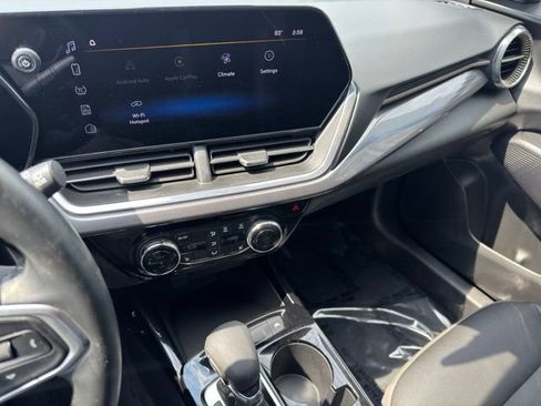 Used 2024 Chevrolet Trax ACTIV FWD image 15