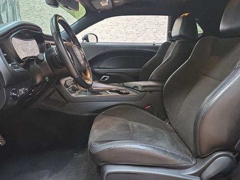 Used 2023 Dodge Challenger R/T w/ Plus Package image 22