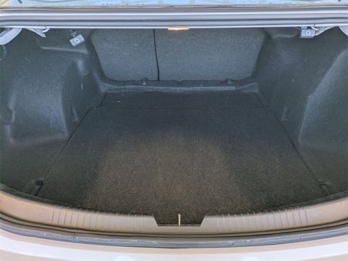 Used 2024 Chevrolet Malibu LT image 7