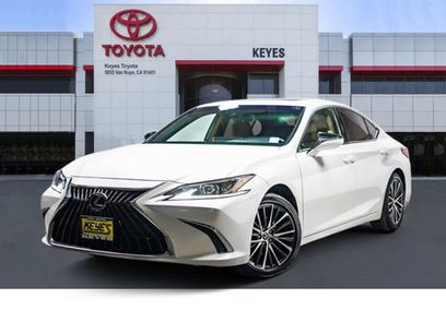 Used 2024 Lexus ES 350 w/ Premium Package