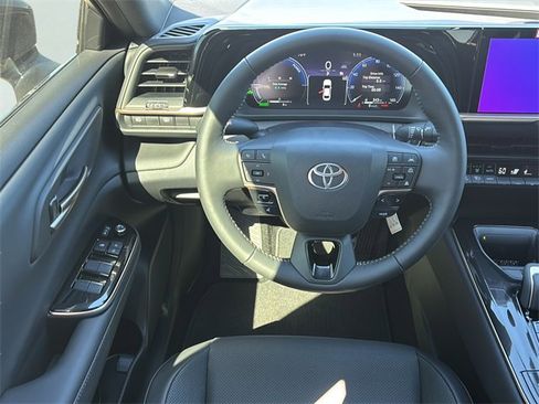 New 2026 Toyota Crown XLE image 18