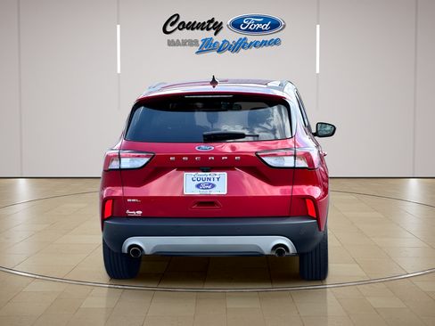 Used 2022 Ford Escape SEL FWD image 10