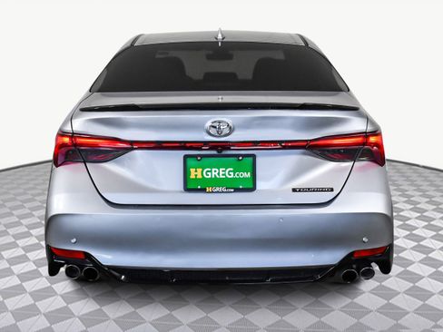 Used 2022 Toyota Avalon Touring w/ Advanced Safety Package image 7