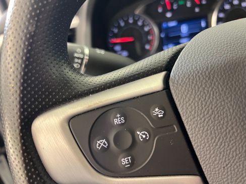 Used 2023 GMC Acadia SLE w/ Driver Convenience Package image 17