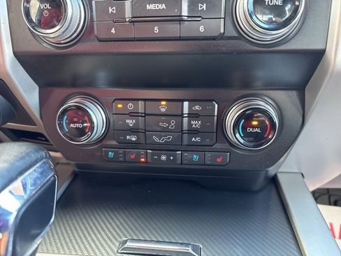 Certified 2020 Ford F150 Lariat w/ Equipment Group 502A Luxury image 26