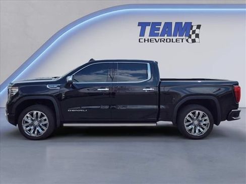 Used 2024 GMC Sierra 1500 Denali w/ Denali Reserve Package AWD/4WD image 2
