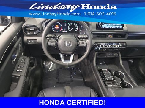 Used 2023 Honda Pilot Touring image 14
