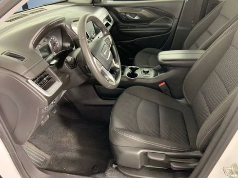 Used 2024 GMC Terrain SLE FWD image 22