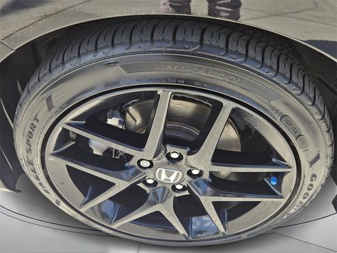 Certified 2023 Honda Civic Si image 9