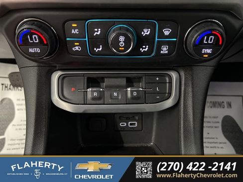 Used 2021 GMC Acadia SLT w/ Trailering Package AWD/4WD image 32