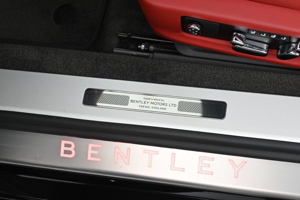 Certified 2022 Bentley Continental GT AWD/4WD image 17