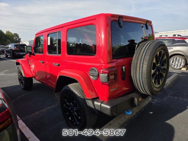 Used 2024 Jeep Wrangler Unlimited Sahara AWD/4WD image 6
