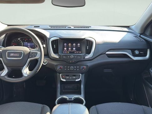 Used 2022 GMC Terrain SLE w/ Driver Convenience Package image 15
