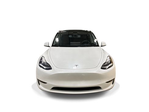 Certified 2023 Tesla Model Y AWD image 2