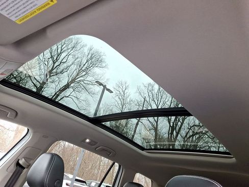 Used 2021 Volkswagen Atlas SEL image 15