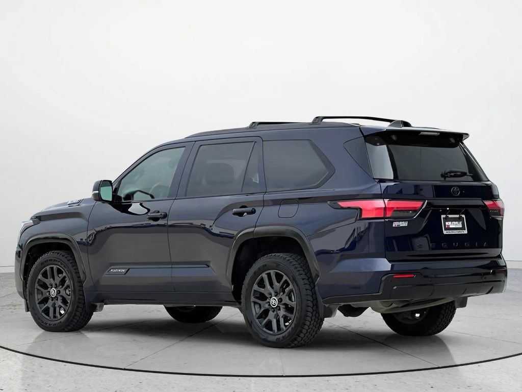Used 2024 Toyota Sequoia Platinum AWD/4WD image 3