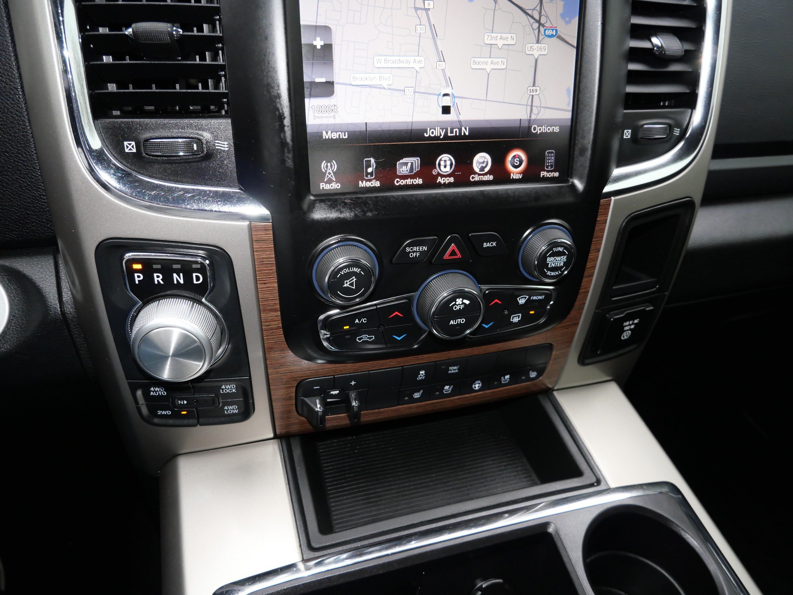 Used 2015 RAM 1500 Laramie w/ Convenience Group AWD/4WD image 23