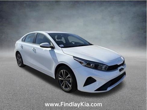 Certified 2024 Kia Forte LXS image 5