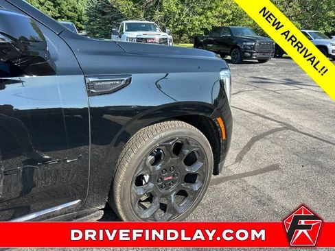 Used 2026 GMC Yukon Denali Ultimate AWD/4WD image 5