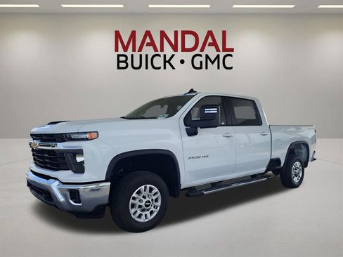 Used 2025 Chevrolet Silverado 2500 LT w/ Convenience Package AWD/4WD image 1