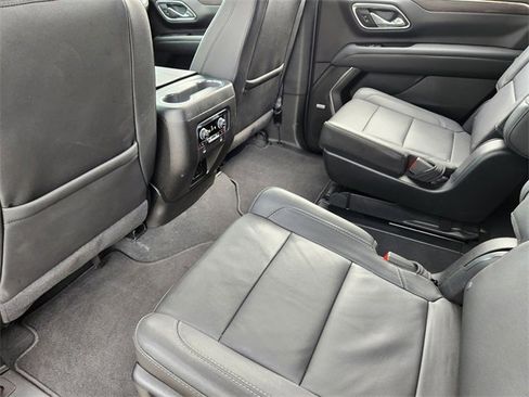 Used 2024 Chevrolet Tahoe Z71 w/ Luxury Package image 31