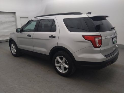 Used 2018 Ford Explorer FWD image 3