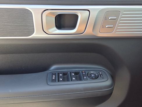 Certified 2024 Hyundai Santa Fe Limited FWD image 31