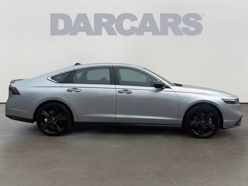 Used 2024 Honda Accord Sport image 8