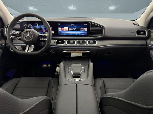 New 2026 Mercedes-Benz GLS 450 4MATIC image 14
