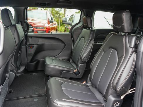 New 2026 Jeep Gladiator Mojave image 25