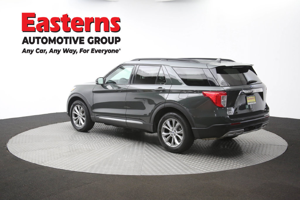 Used 2023 Ford Explorer XLT w/ Equipment Group 202A AWD/4WD image 71