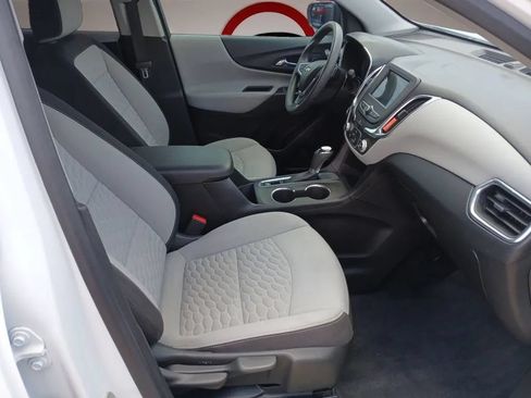 Used 2019 Chevrolet Equinox LS w/ LS Convenience Package FWD image 15