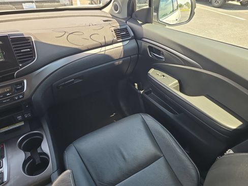Used 2021 Honda Pilot Special Edition image 12