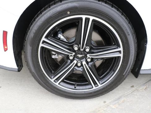 Used 2024 Ford Mustang Coupe RWD image 8