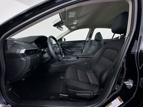 Certified 2025 Nissan Altima 2.5 S FWD image 19