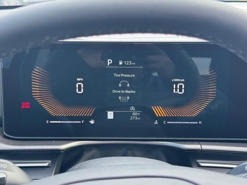 Used 2026 Kia Sportage EX w/ EX Panorama Roof Package image 17