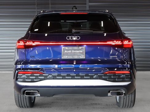 New 2025 Audi Q5 Prestige image 14
