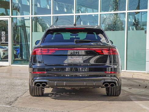 Used 2024 Audi SQ8 Prestige image 16