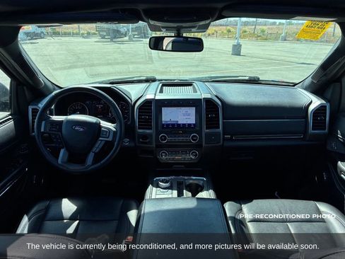 Used 2020 Ford Expedition Max XLT w/ Equipment Group 202A RWD image 16