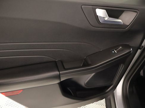 Used 2024 Ford Escape ST-Line w/ Tech Pack #1 FWD image 16