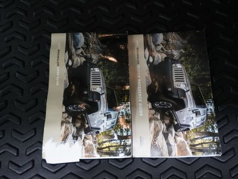 Used 2017 Jeep Wrangler Unlimited Sahara w/ Connectivity Group image 17