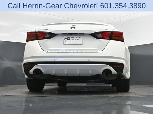 Used 2021 Nissan Altima 2.5 SL FWD image 41