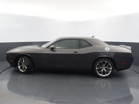 Used 2021 Dodge Challenger SXT w/ Plus Package image 5