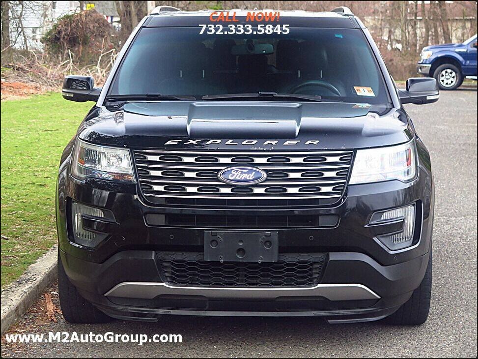Used 2016 Ford Explorer XLT w/ Equipment Group 202A AWD/4WD image 25